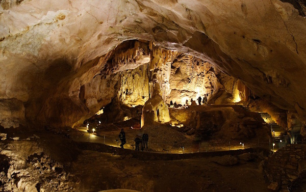 Происхождение пещеры Эмине-Баир-Хосар