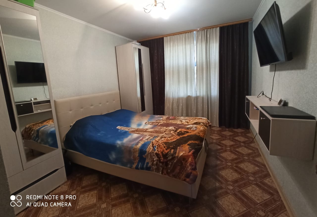 Сдам свою 2х комнатную квартиру в Щёлкино с видом на море